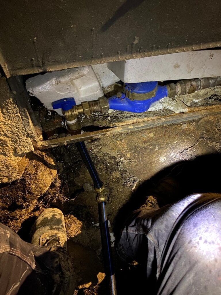 Localización de Fuga de Agua y Sustitución de Tubería con Saiplén 4